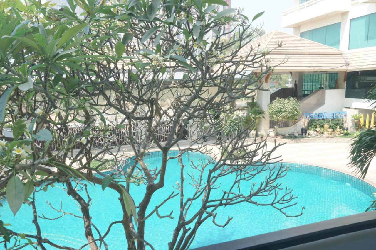 Sea Breeze Jomtien Resort Pattaya Exteriör bild