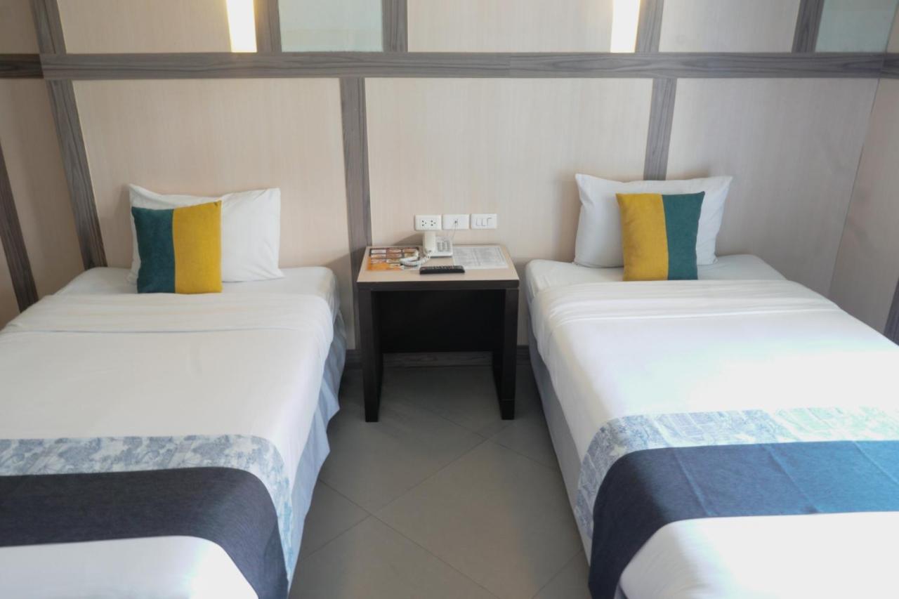 Sea Breeze Jomtien Resort Pattaya Exteriör bild