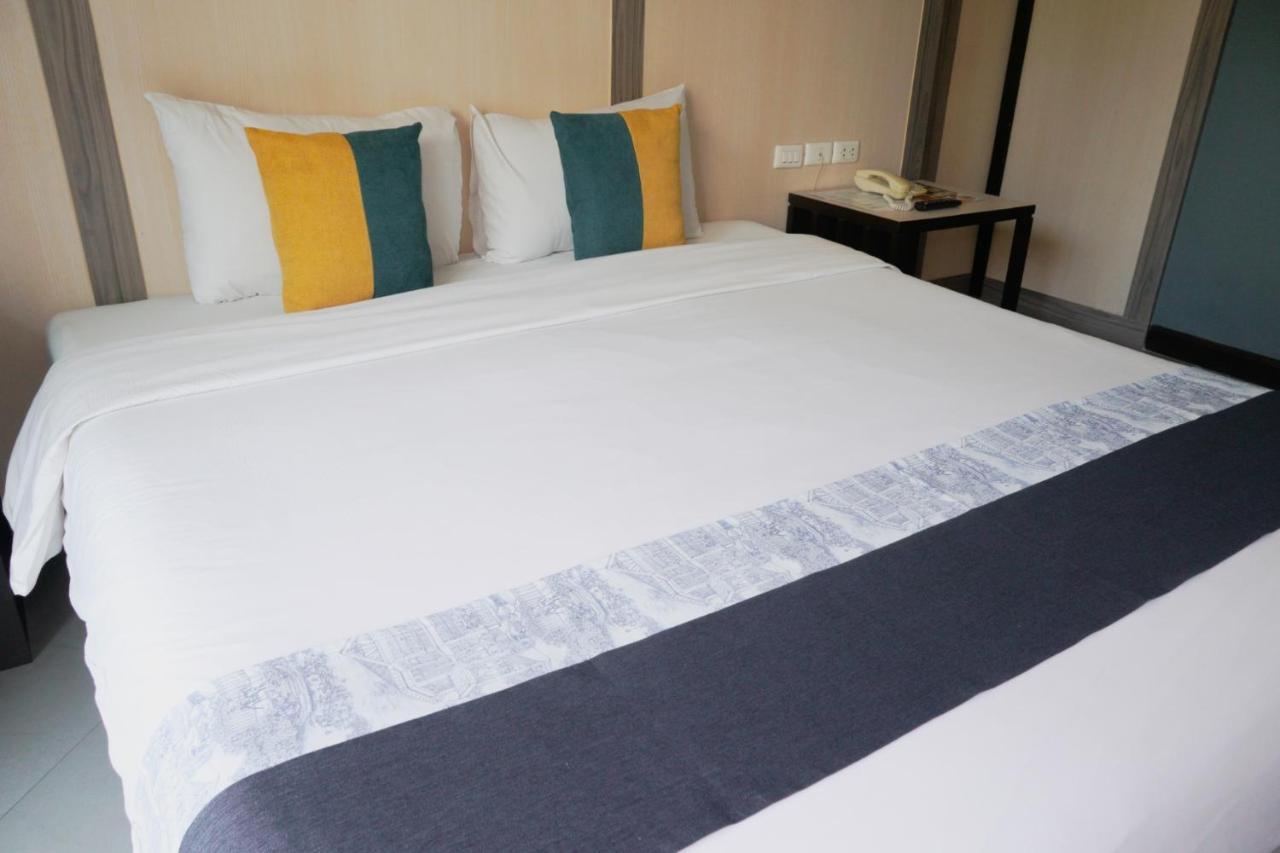 Sea Breeze Jomtien Resort Pattaya Exteriör bild