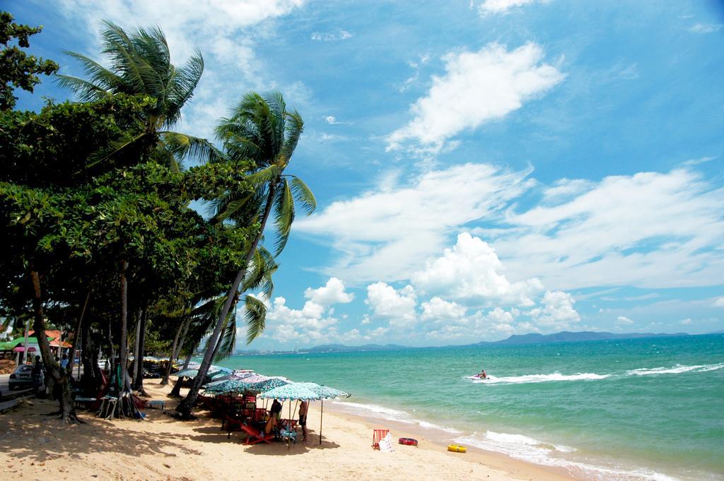 Sea Breeze Jomtien Resort Pattaya Exteriör bild